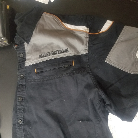 Harley Davidson button front - Picture 2 of 4